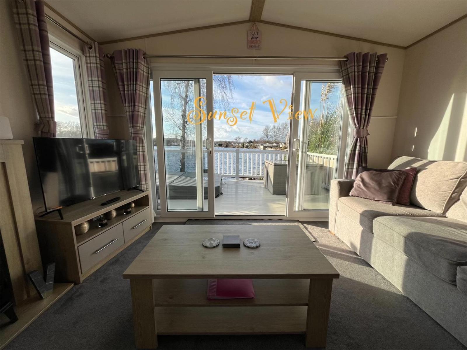 Tattershall Lakes Sunset View Caravan Lakeside, Hot Tub, Garden, Private Fishing Peg & Wifi מראה חיצוני תמונה